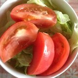 レタスとトマトの亜麻仁油サラダ